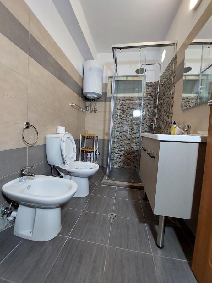Vila Tafa Apartments Ap3 Tirana Zewnętrze zdjęcie