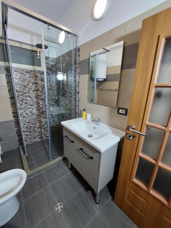 Vila Tafa Apartments Ap3 Tirana Zewnętrze zdjęcie